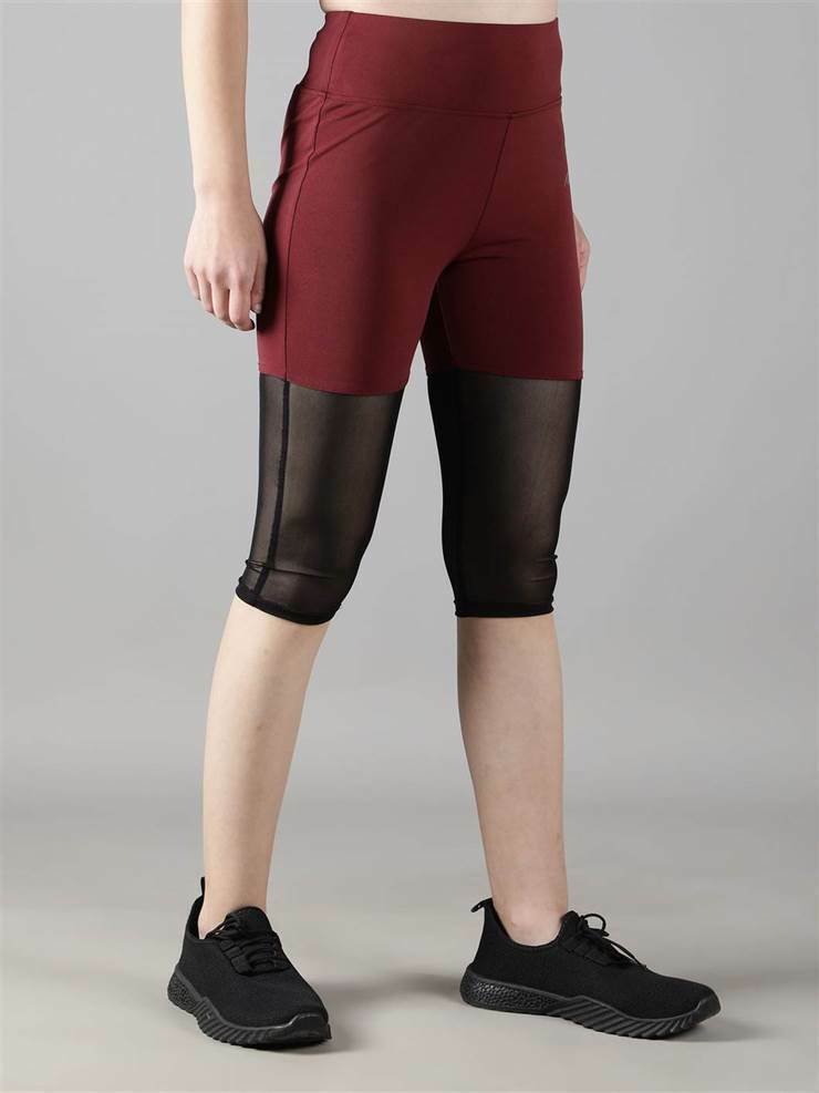 Waylene Women's Wine Color Capri Tights, Angled Front View